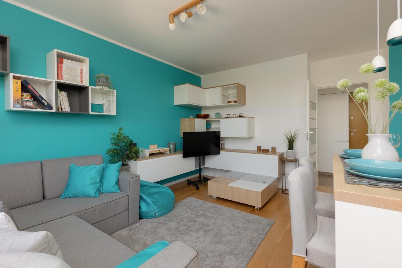 Metro Wilanowska Apartment With Parking By Noclegi Renters Warschau Buitenkant foto