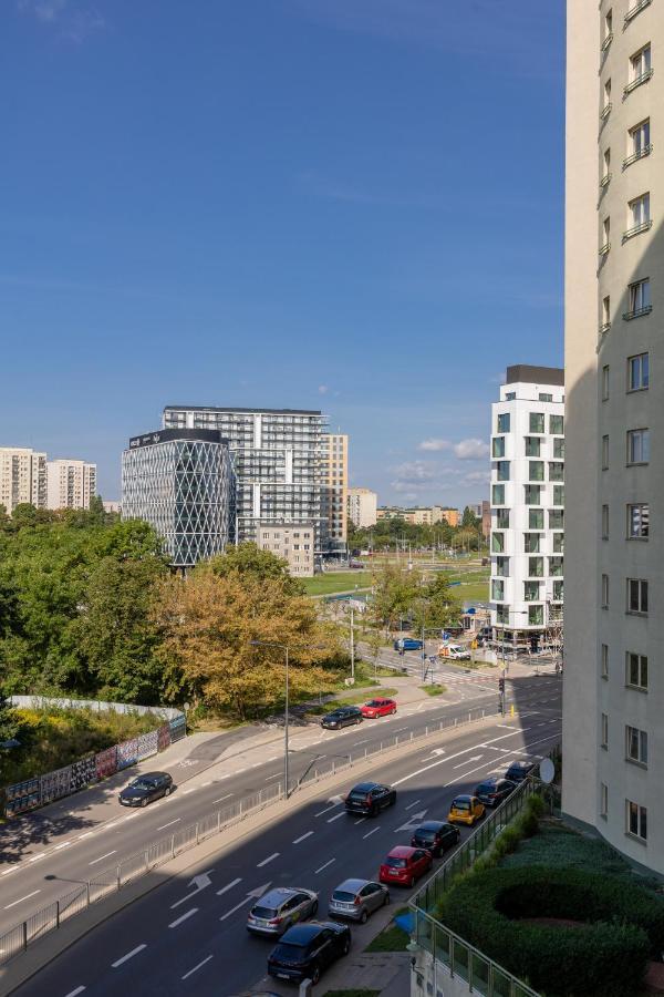 Metro Wilanowska Apartment With Parking By Noclegi Renters Warschau Buitenkant foto